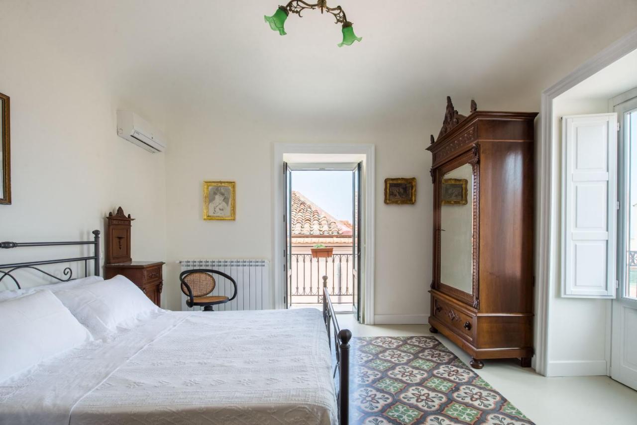 Casa Valerie Al Lavatoio Medievale By Wonderful Italy Чефалу Экстерьер фото